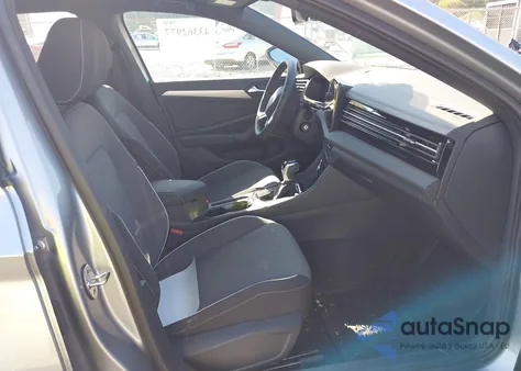 2025 Volkswagen Jetta 1.5T Sport from USA, damaged, VIN 3VWBX7BU4SM062978